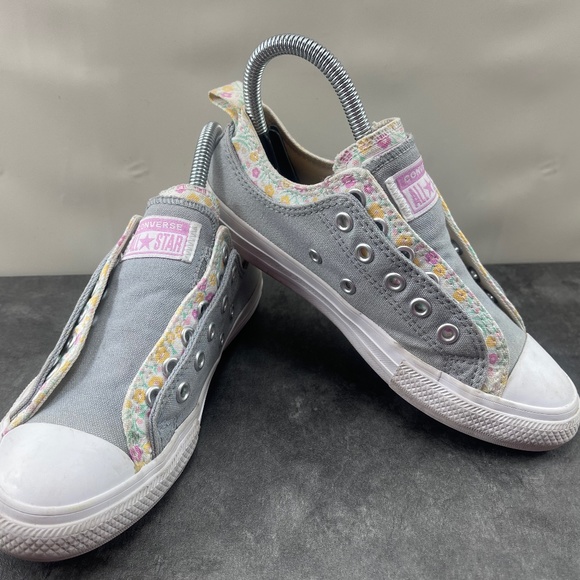 Converse All Star Chuck Taylor Junior Shoes Gray Floral 2M Double Tongue Sneaker - Picture 1 of 14